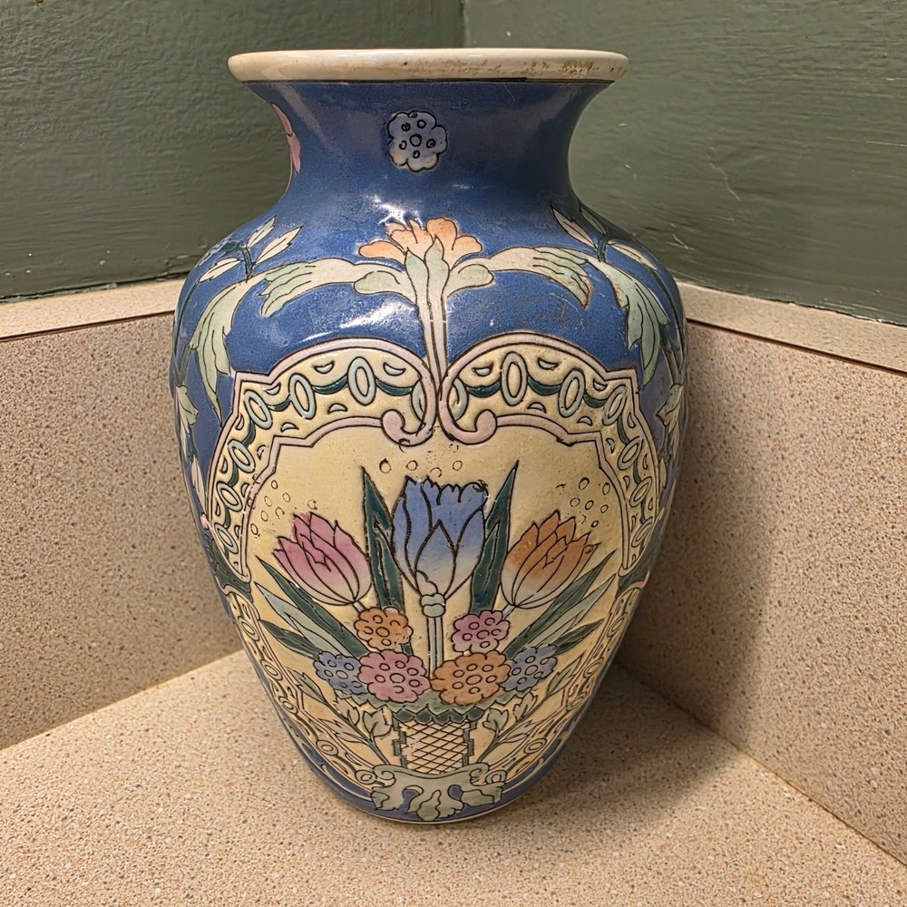WBI Chinese Vase Urn 6" Blue Floral Ceramic Pottery Emboss Tubelined Chinoiserie